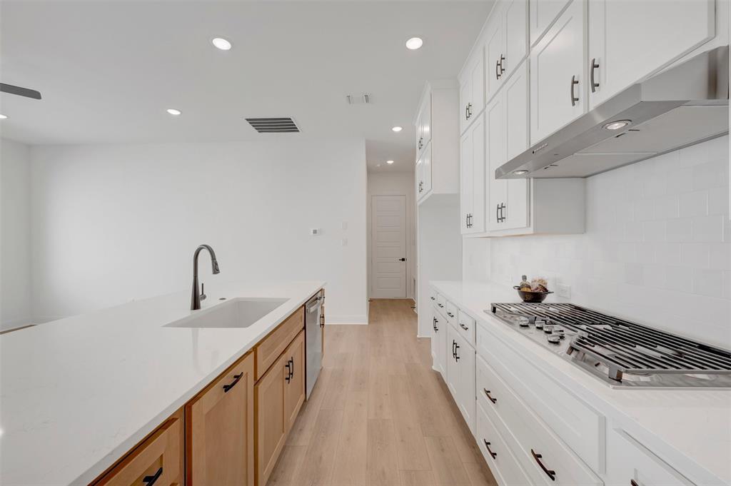 1506 Roundup Way Property Photo 9