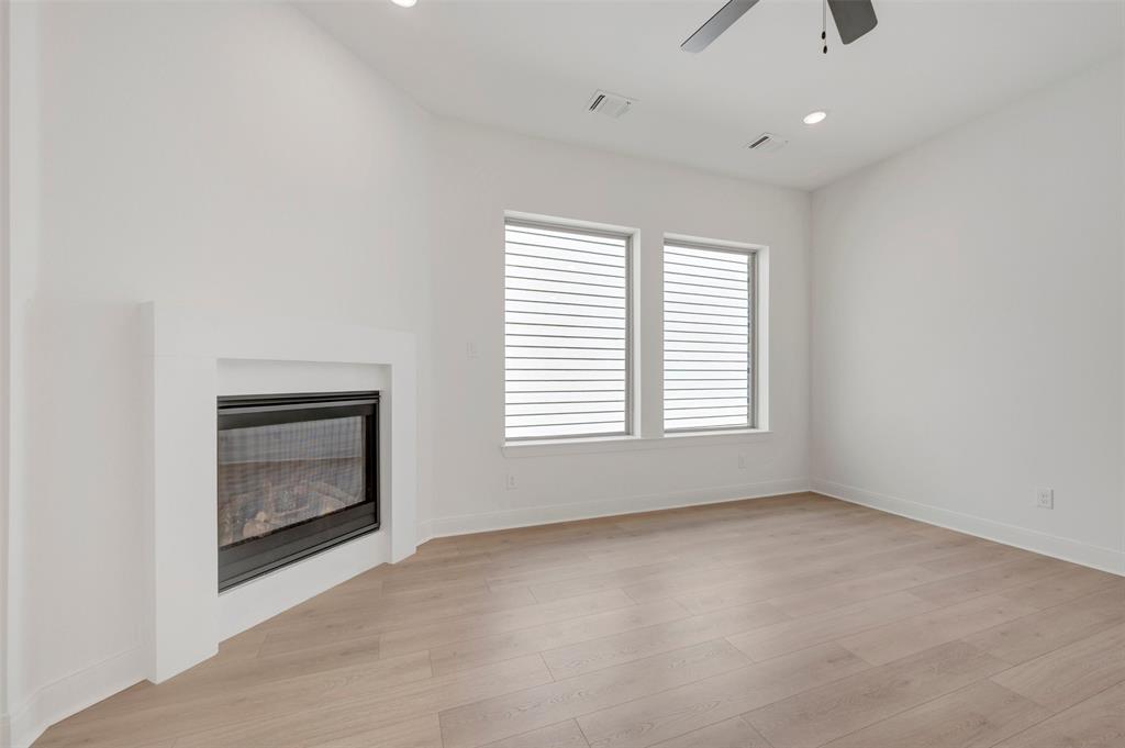 1506 Roundup Way Property Photo 12