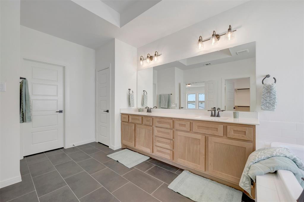 1506 Roundup Way Property Photo 25