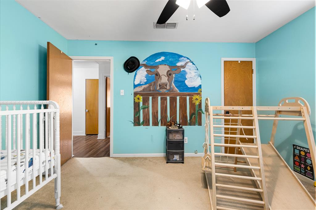 119 N Mimosa Property Photo 16