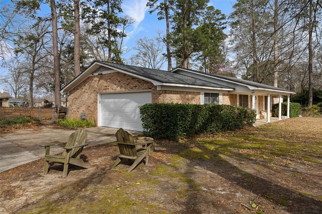 119 N Mimosa Property Photo 24