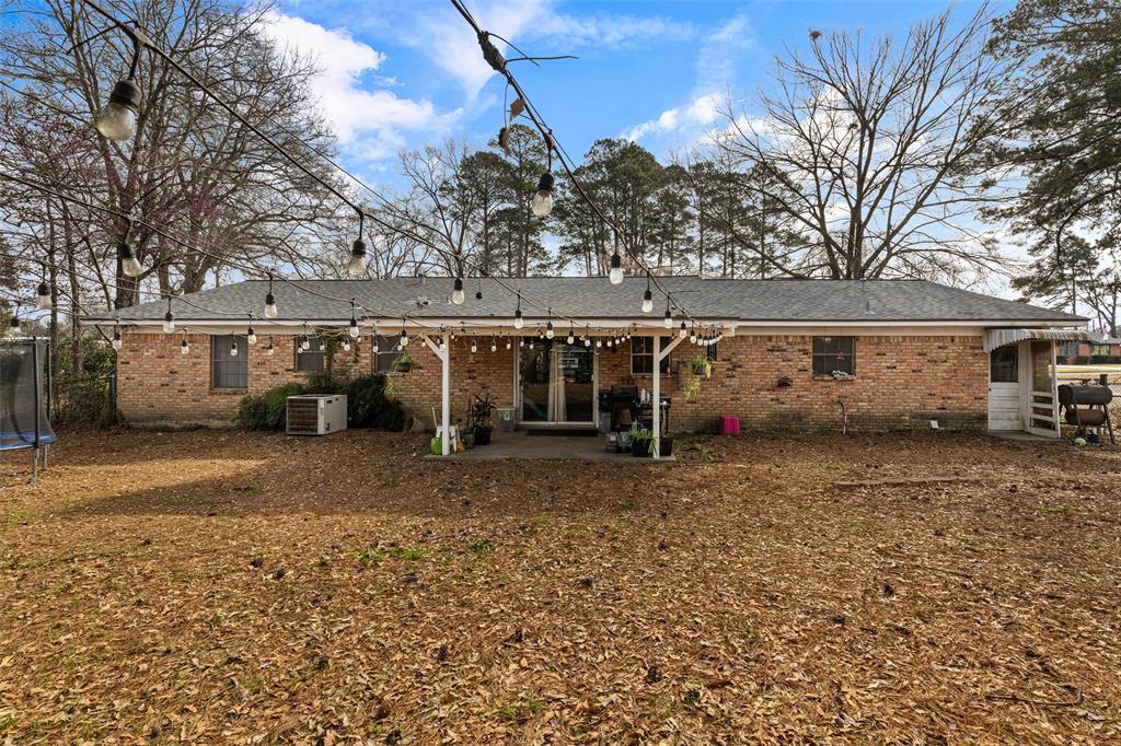 119 N Mimosa Property Photo 27