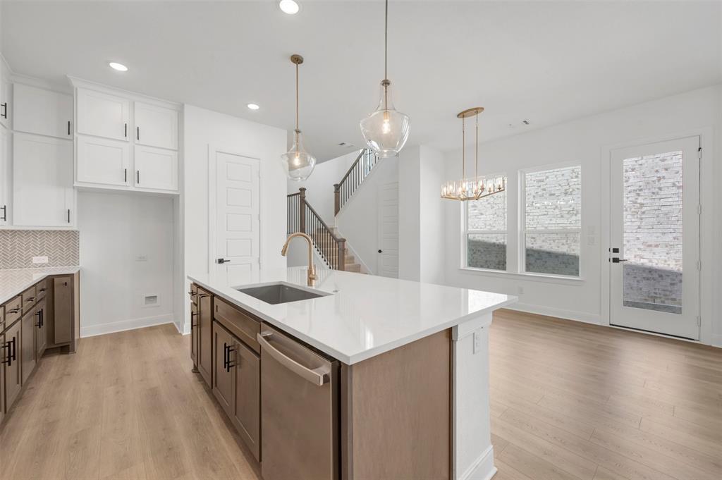 1510 Roundup Way Property Photo 12