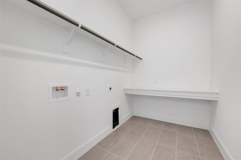 1510 Roundup Way Property Photo 18