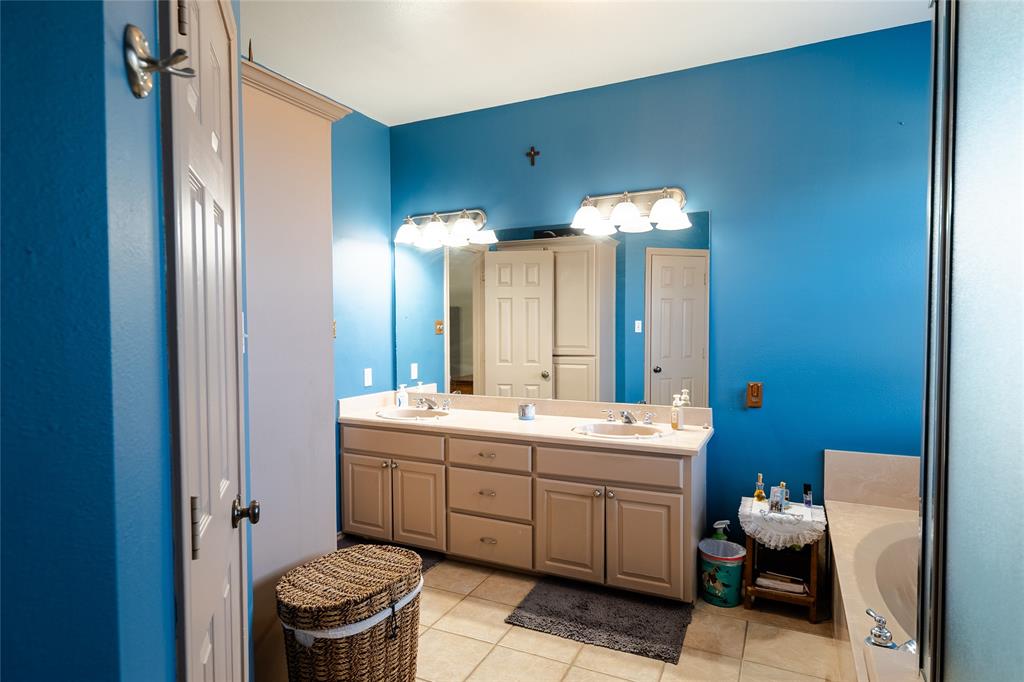 2211 Mcalpin Road Property Photo 16