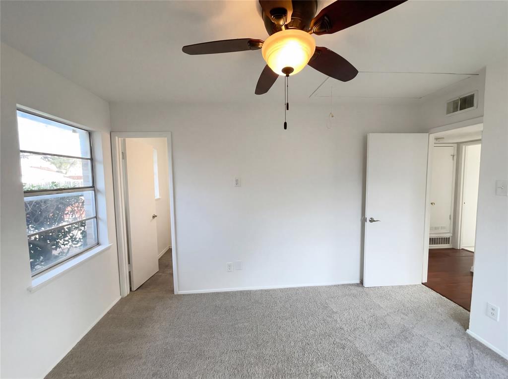 8541 Strathmore Drive Property Photo 4