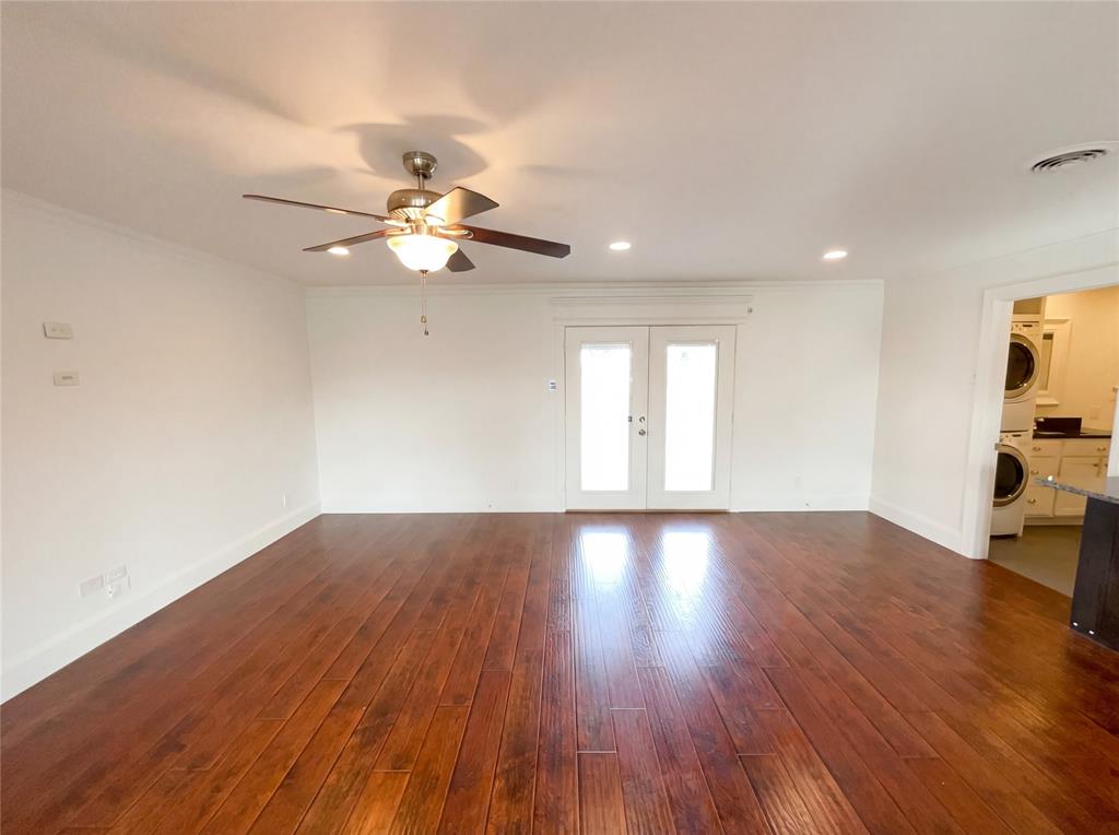 8541 Strathmore Drive Property Photo 6