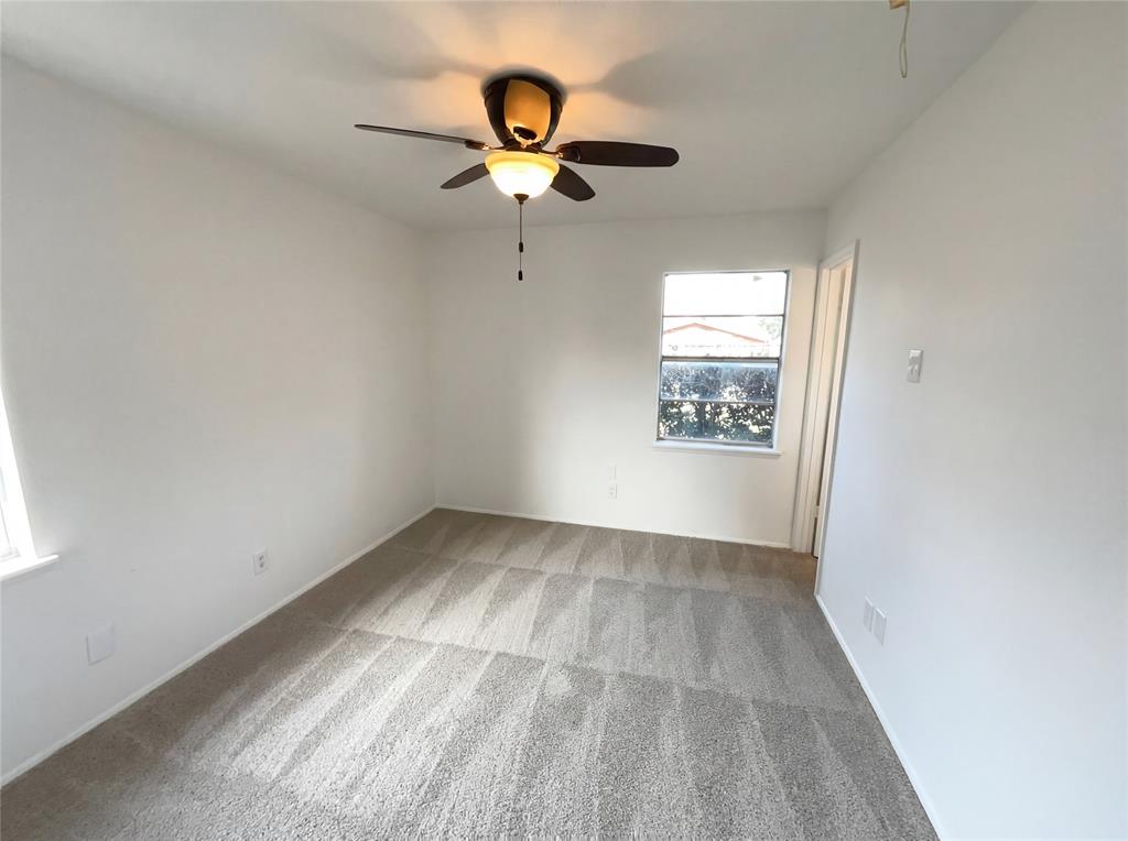 8541 Strathmore Drive Property Photo 8