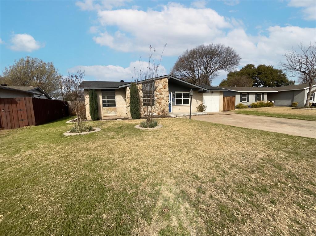 8541 Strathmore Drive Property Photo 9