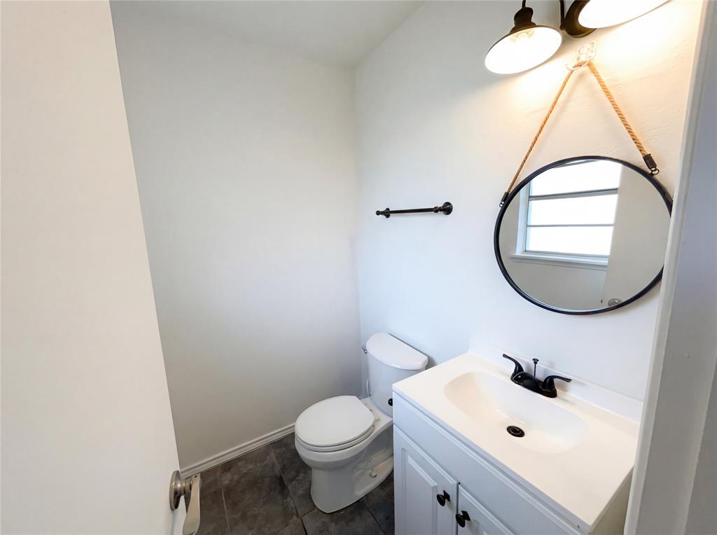 8541 Strathmore Drive Property Photo 10