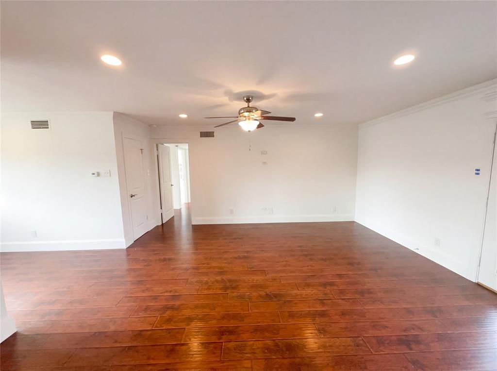 8541 Strathmore Drive Property Photo 14