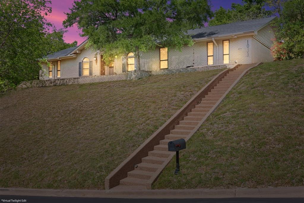 1033 Wedgewood Drive Property Photo 1