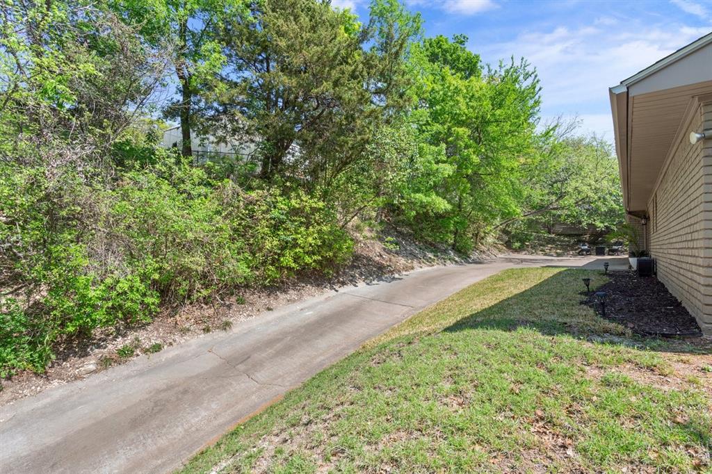 1033 Wedgewood Drive Property Photo 33