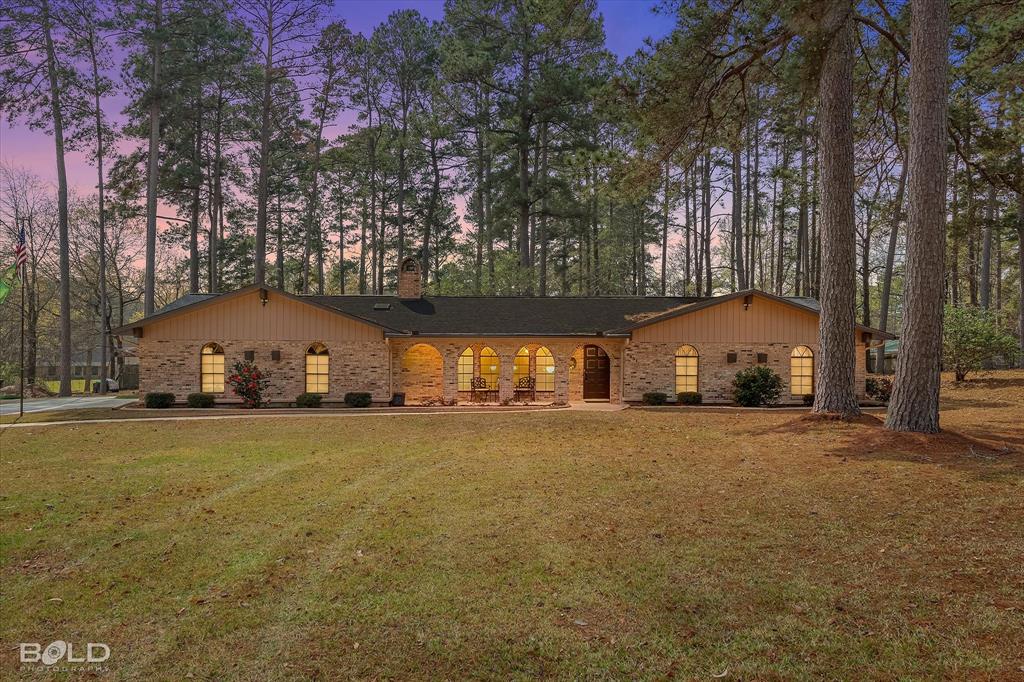 6831 North Park Lane Property Photo 3