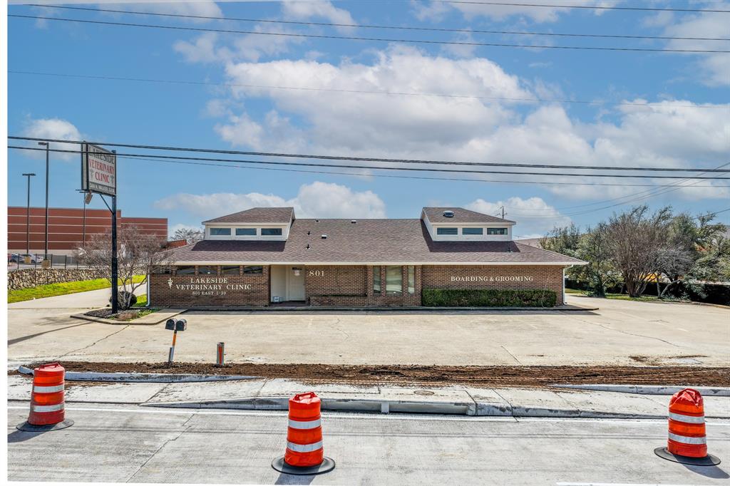 801 E Interstate 30 Property Photo 2