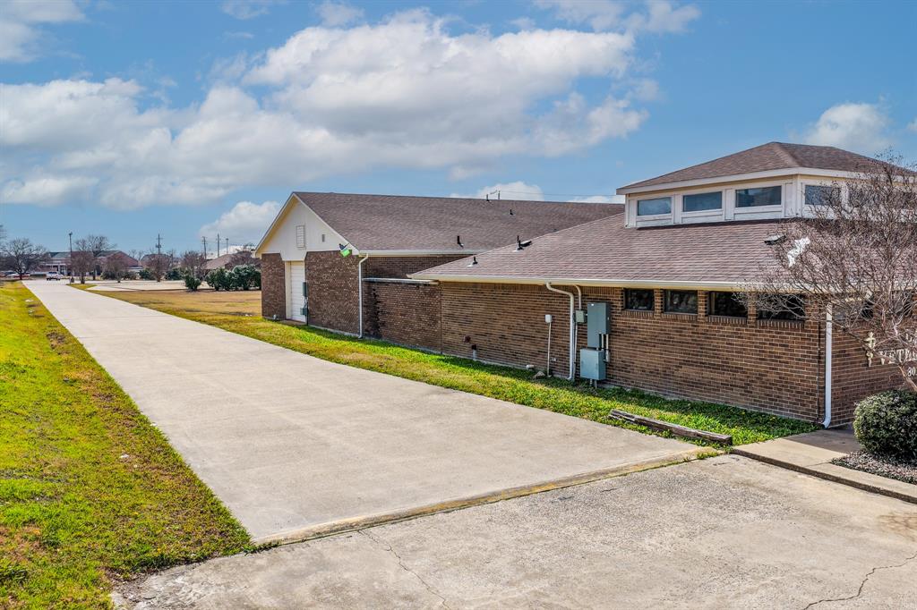801 E Interstate 30 Property Photo 7