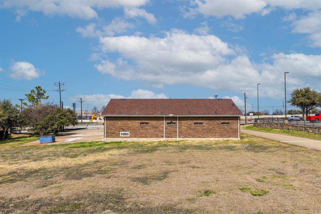 801 E Interstate 30 Property Photo 12