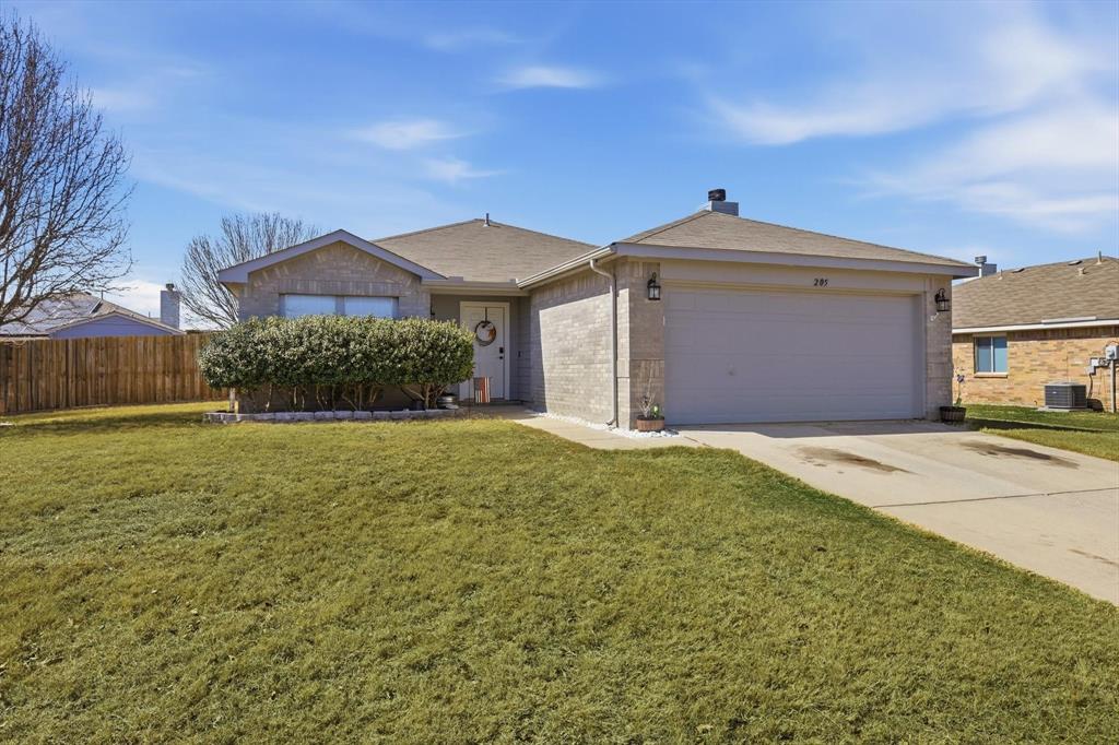 205 Comanche Trail Property Photo 1
