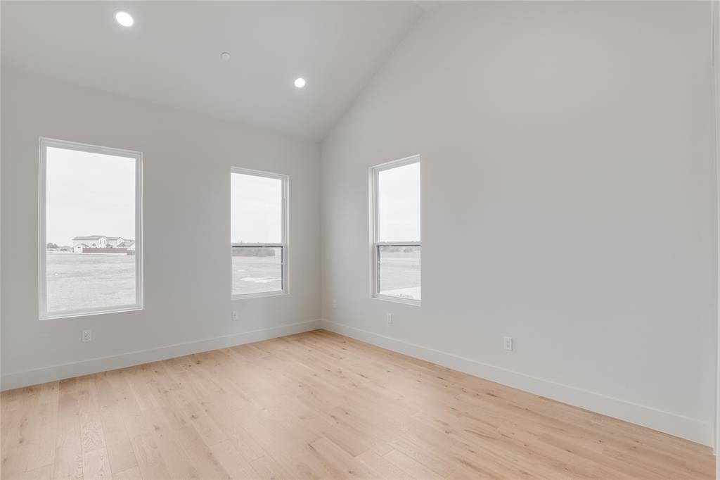 436 Whispering Way Property Photo 28
