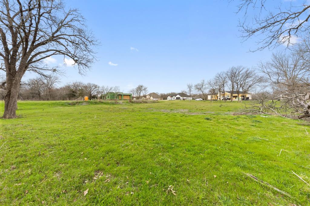 4089 Weeping Oak Property Photo 2