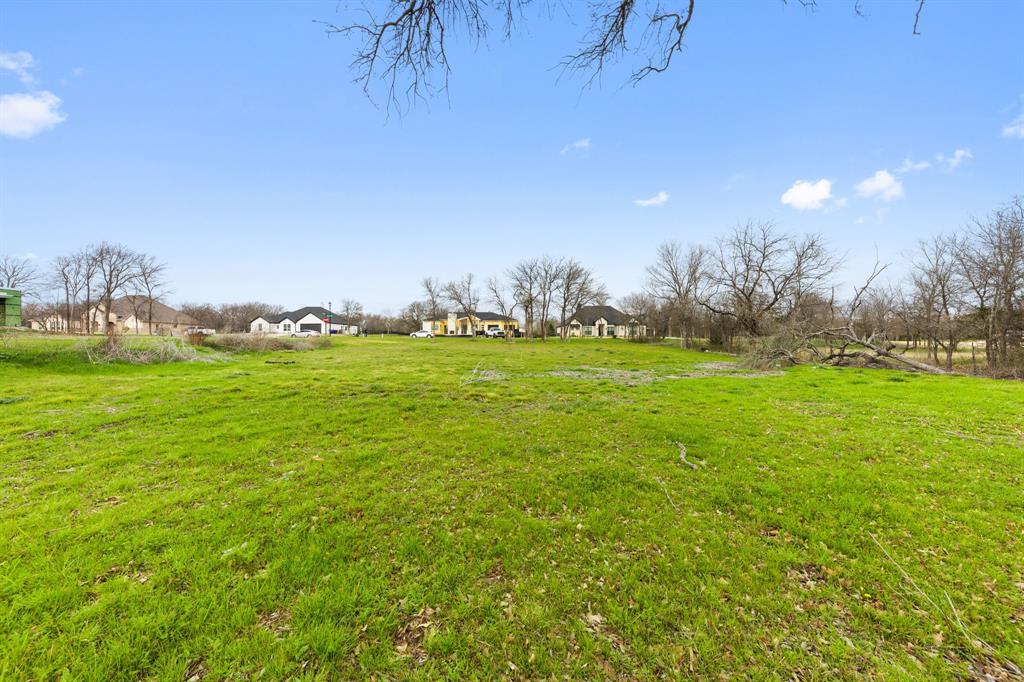 4089 Weeping Oak Property Photo 6