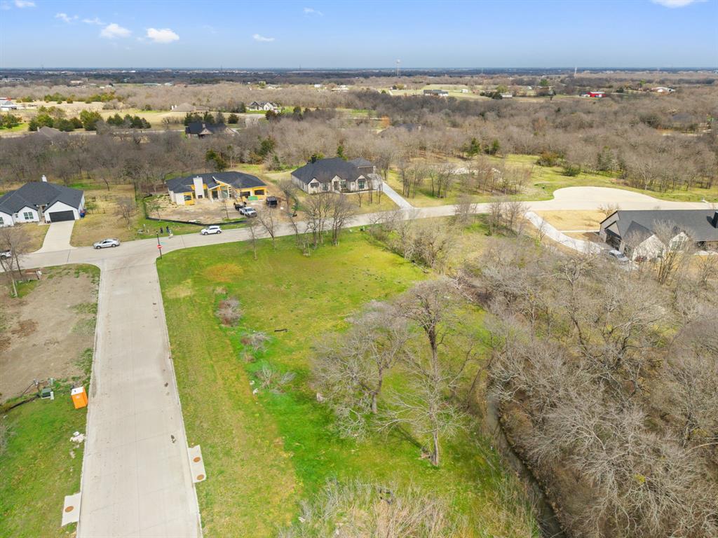 4089 Weeping Oak Property Photo 9