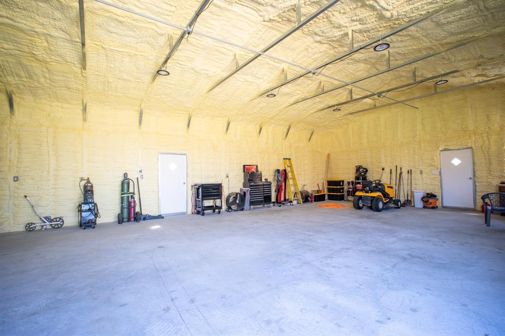 108 S Avenue C Property Photo 28