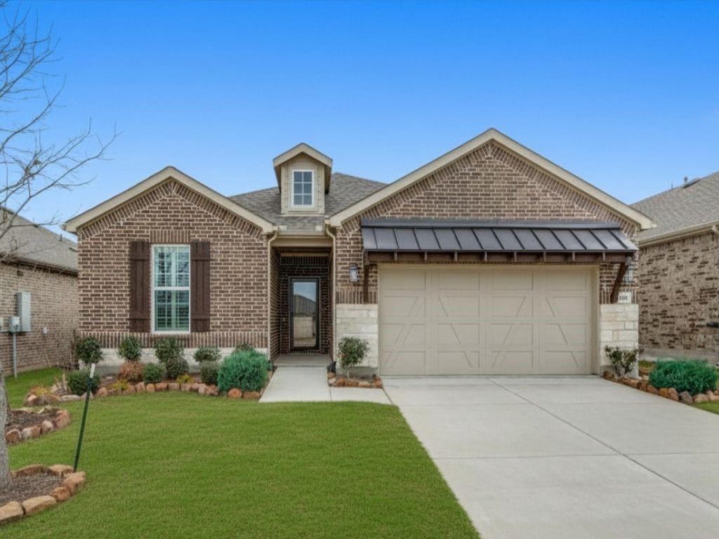 308 Sleepy Willow Lane Property Photo 6