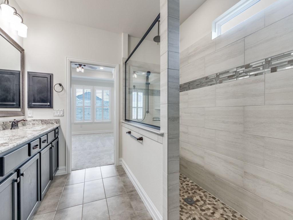 308 Sleepy Willow Lane Property Photo 18