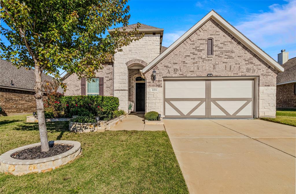 1124 Diamond Dove Drive Property Photo 1