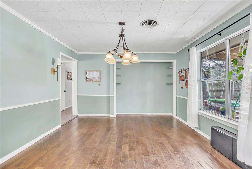 709 Hurstview Drive Property Photo 18