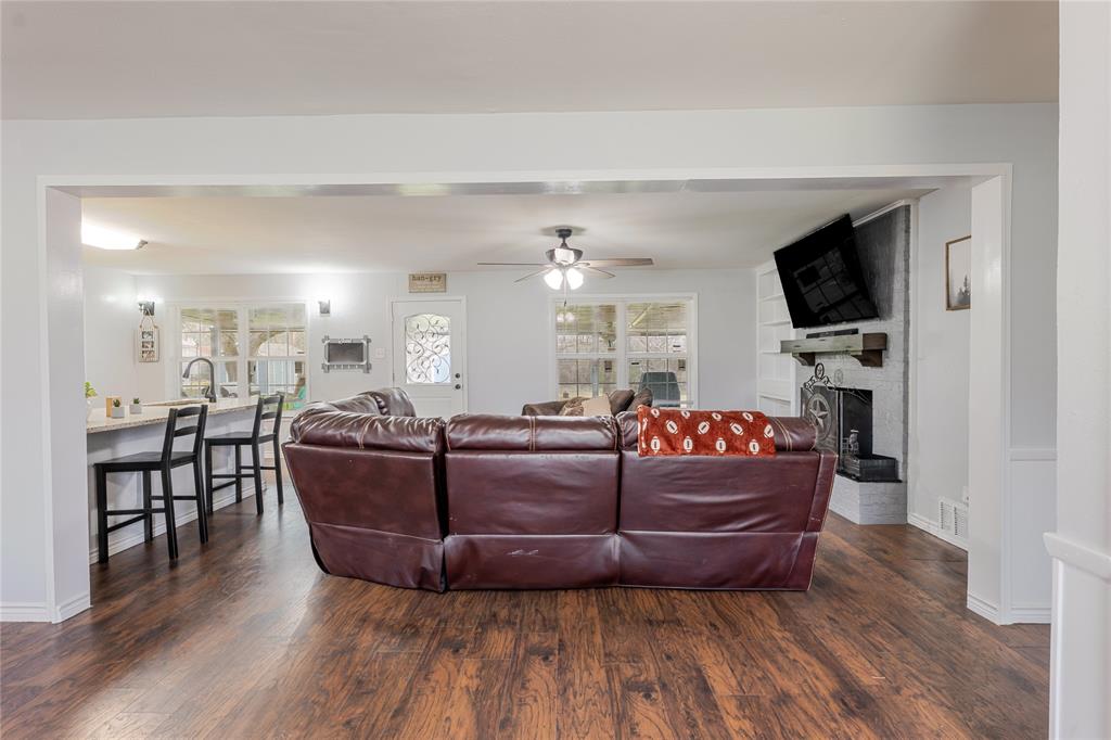 208 Yucca Drive Property Photo 9