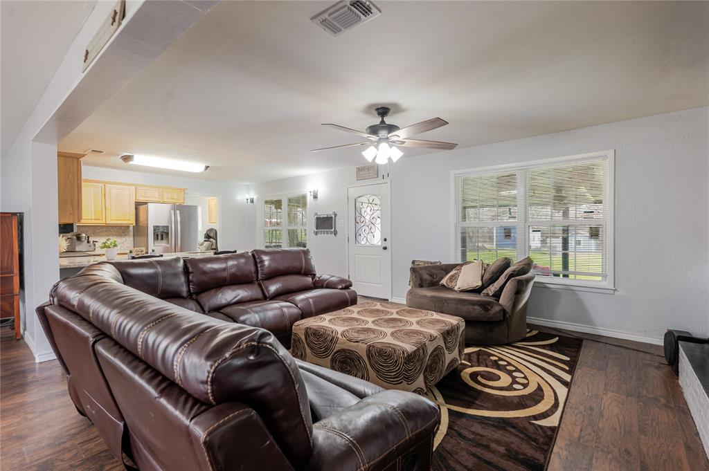 208 Yucca Drive Property Photo 10