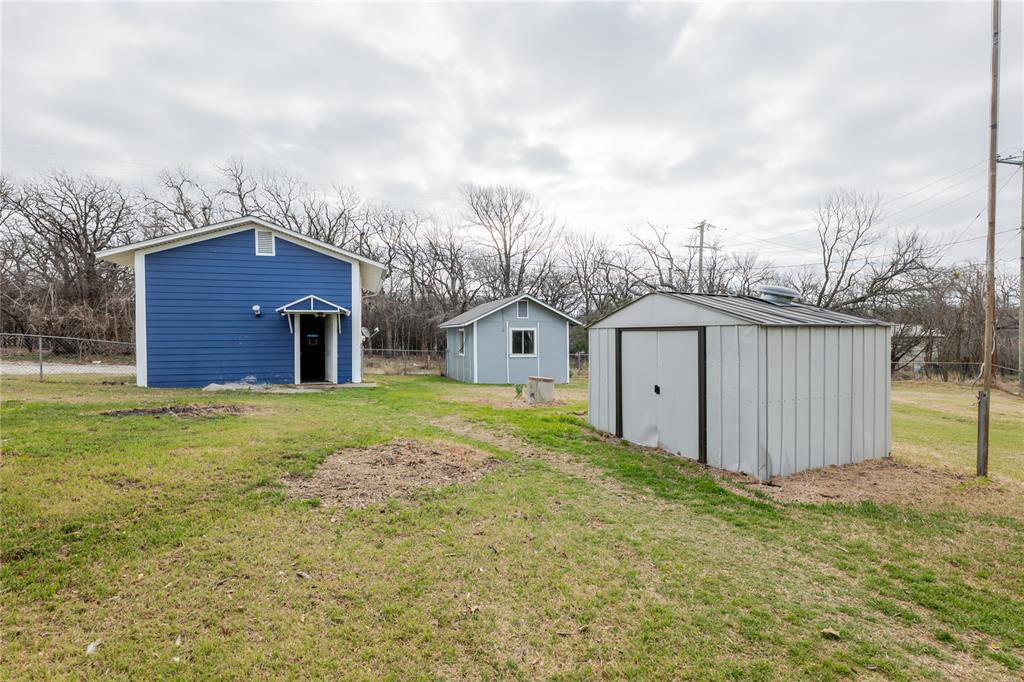 208 Yucca Drive Property Photo 32