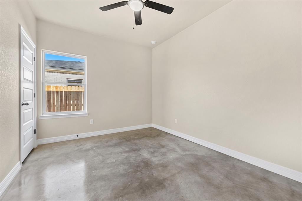 1315 Lone Pine Way Property Photo 3