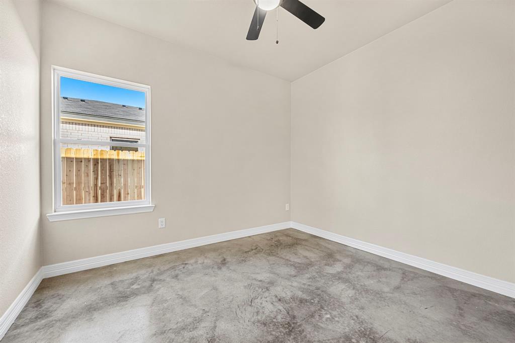 1315 Lone Pine Way Property Photo 4