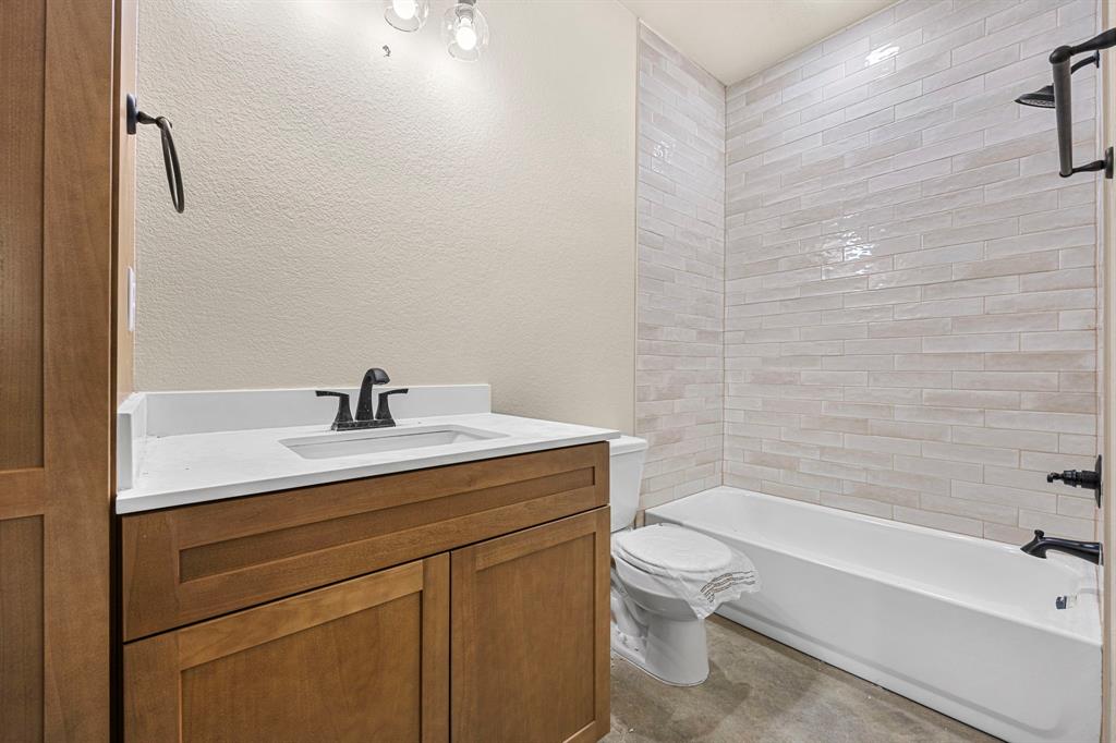 1315 Lone Pine Way Property Photo 5