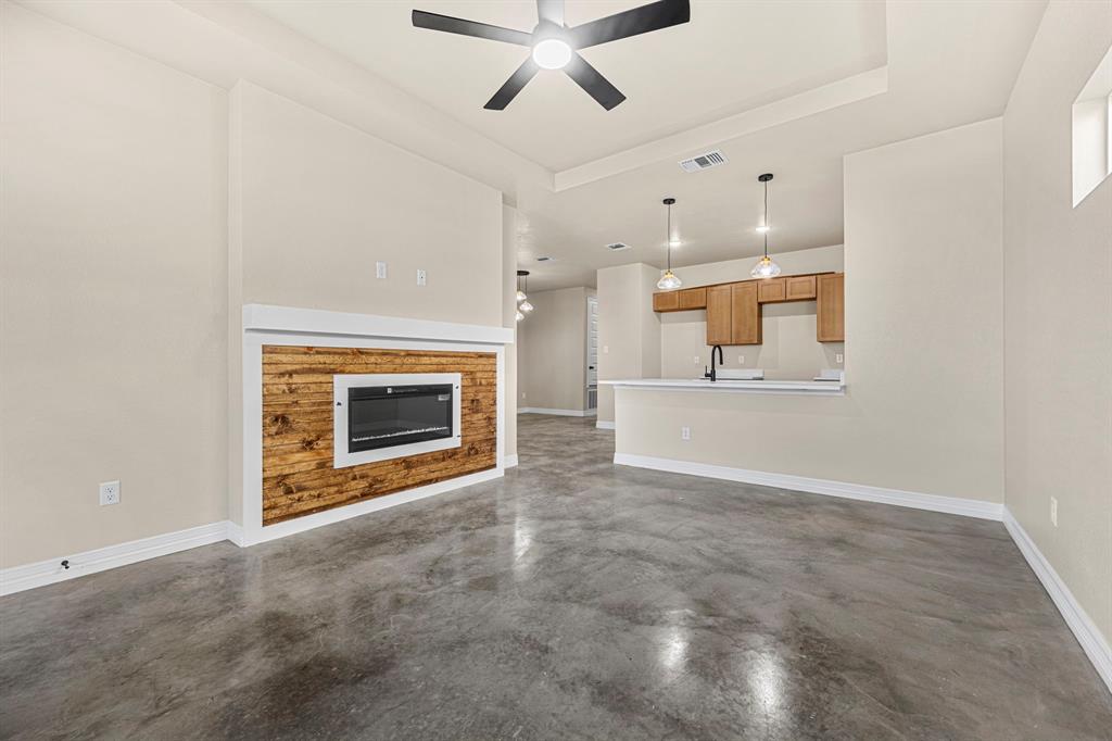 1315 Lone Pine Way Property Photo 10