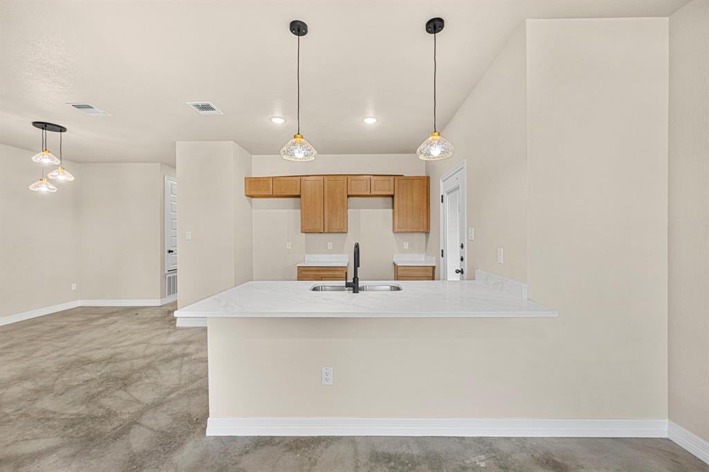 1315 Lone Pine Way Property Photo 14