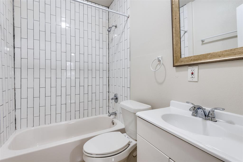 2415 Bethurum Avenue Property Photo 11