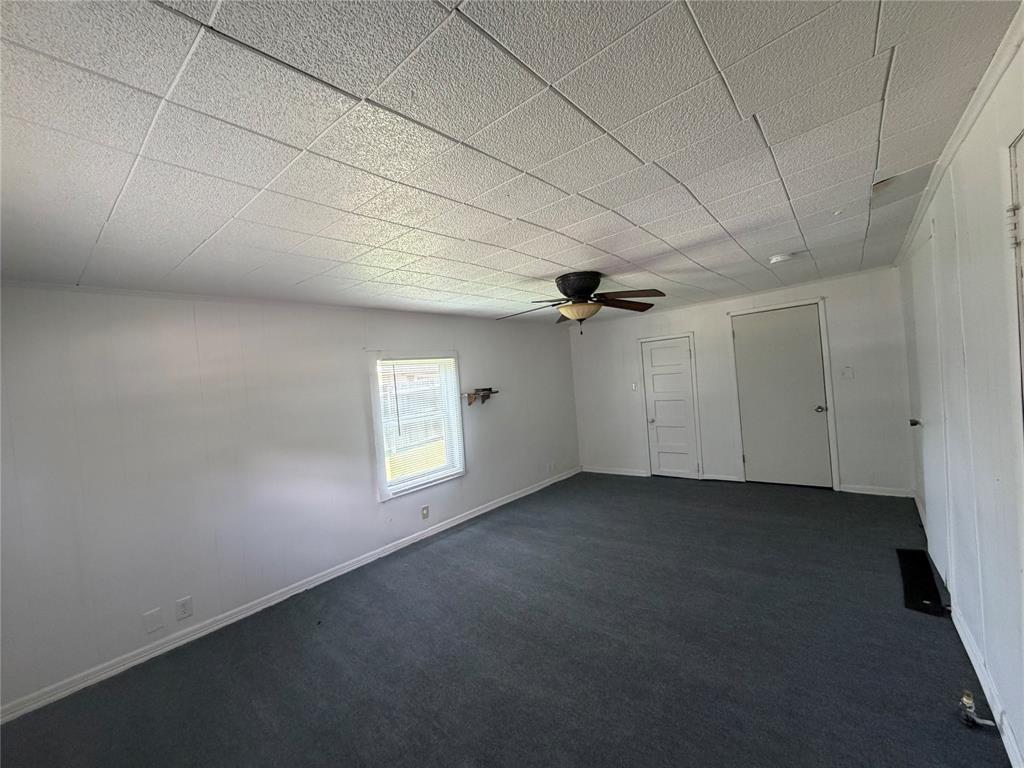2931 S Barrett Avenue Property Photo 10