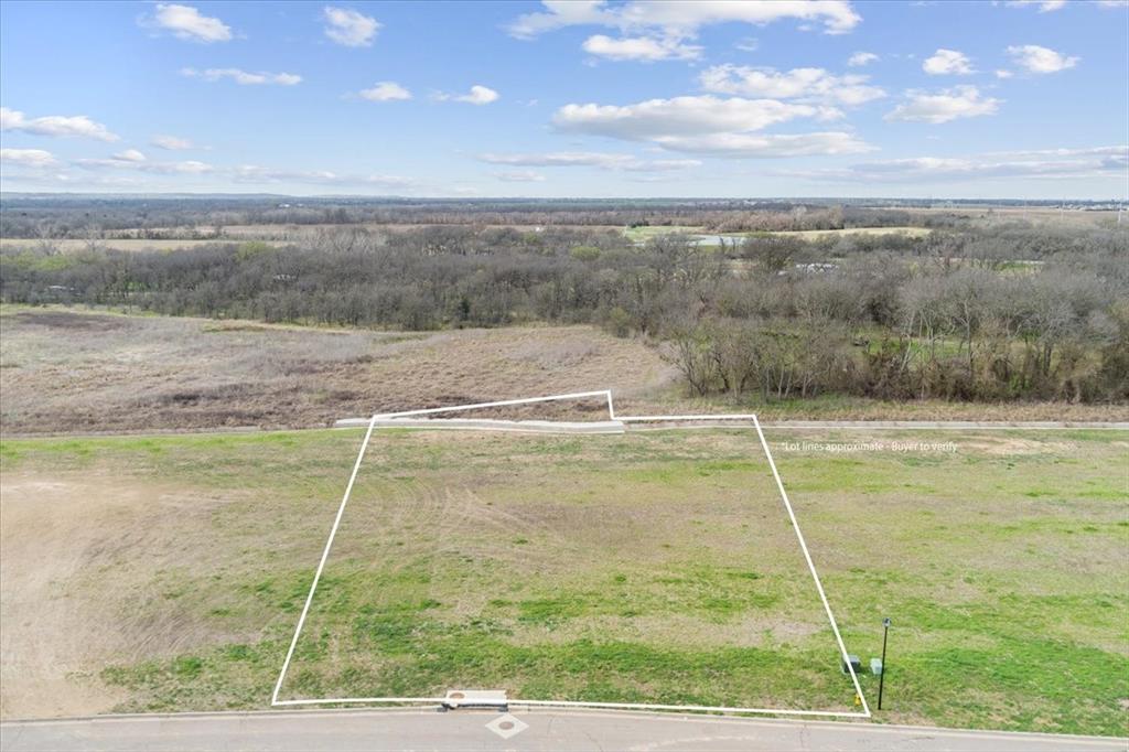 109 Amistad Circle Property Photo 1
