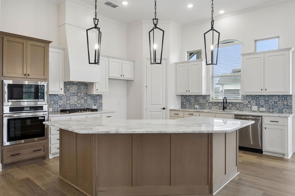 5013 Valley View Drive Property Photo 8