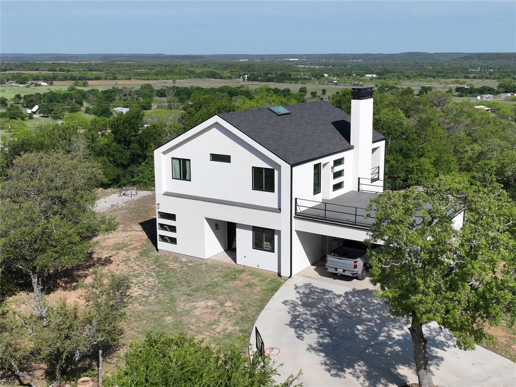 215 Lori Drive Property Photo 1