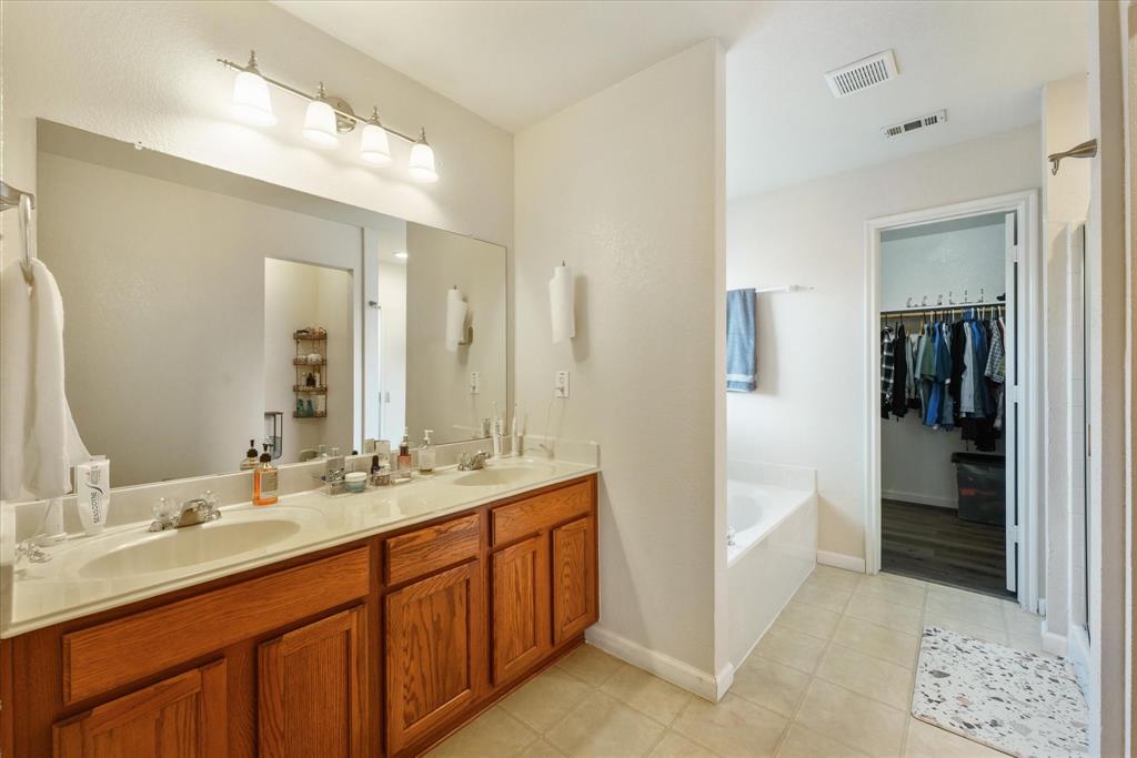 4008 Liberty Trail Property Photo 15