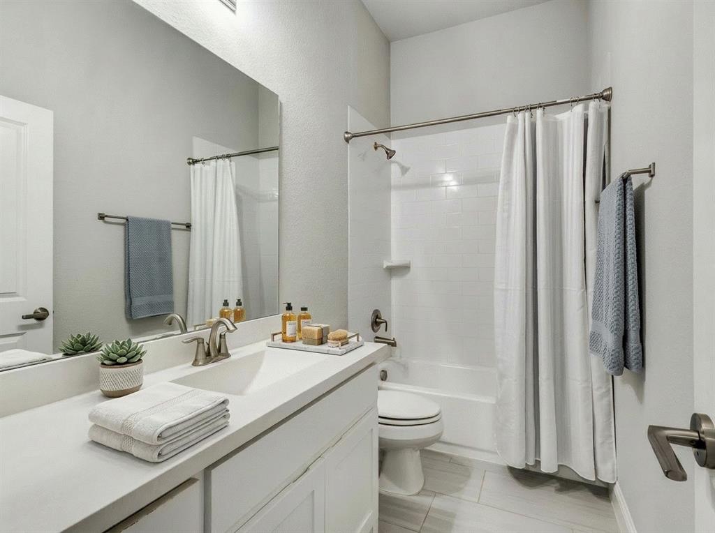 2000 Harvard Avenue Property Photo 28