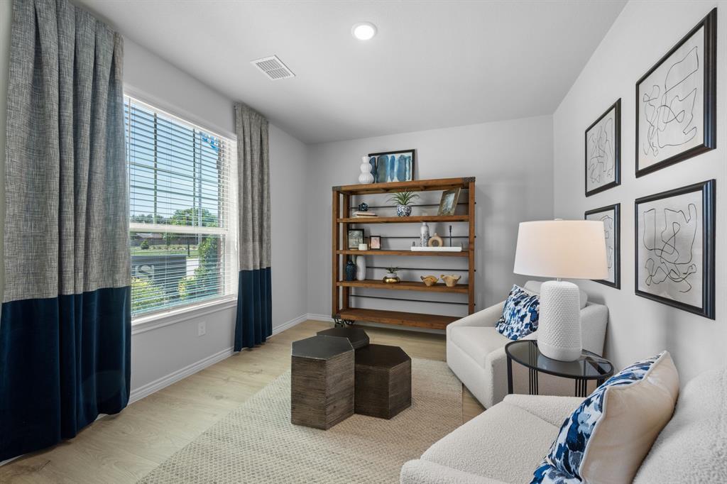 1808 Apache Circle Property Photo 4