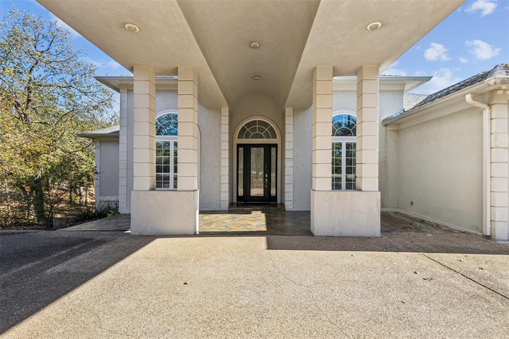2109 Cooks Lane Property Photo 3