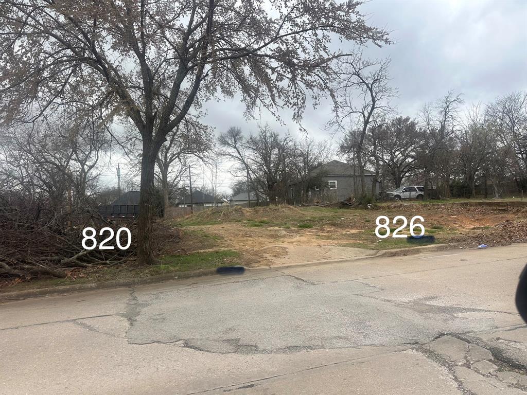 820 W Shepherd Street Property Photo 3