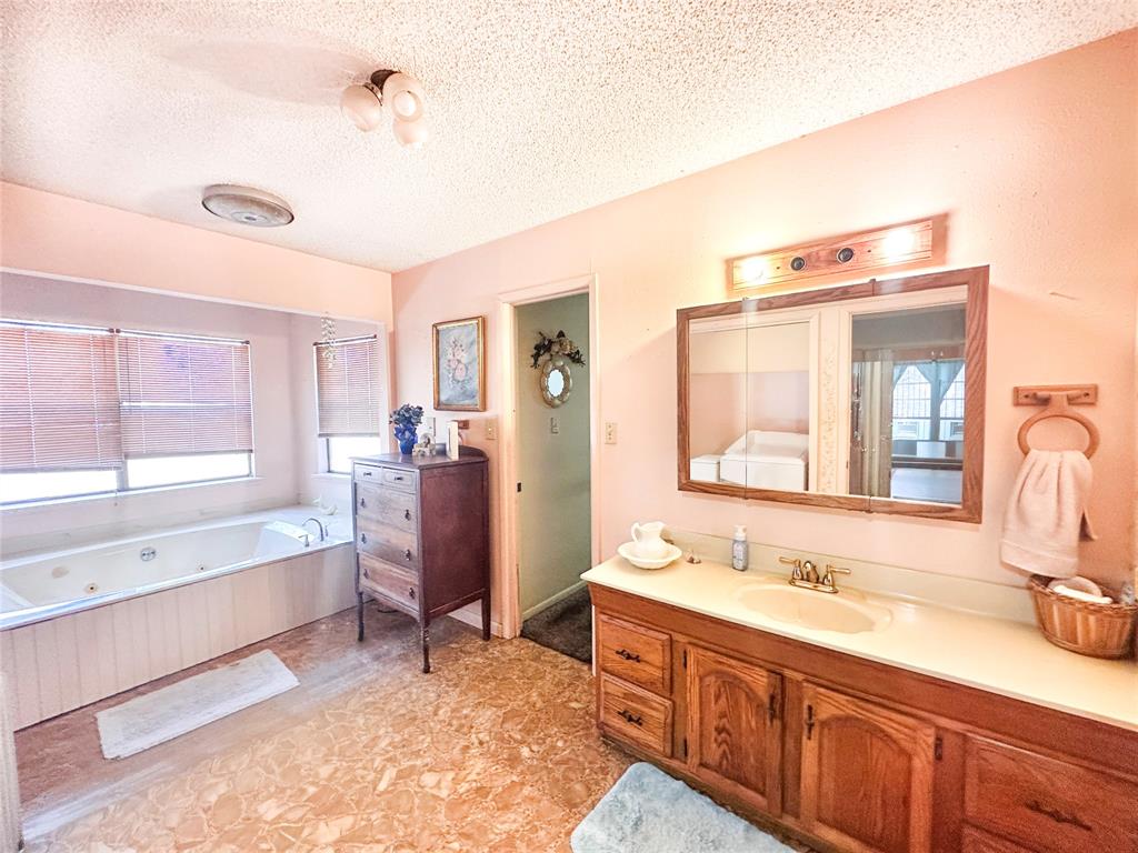 22847 Fm 2215 Property Photo 24